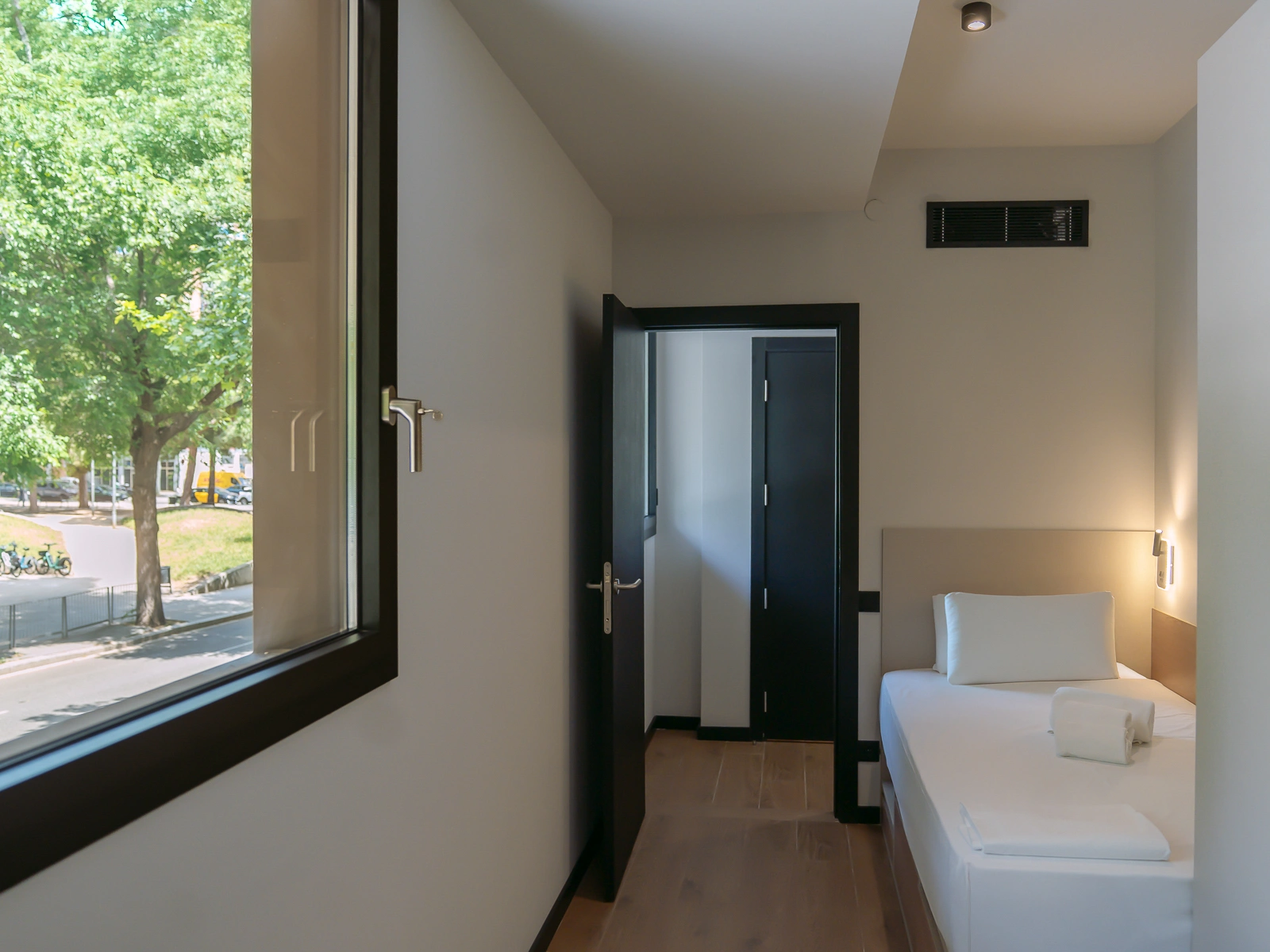 SINGLE ROOM IN 2BR (4x3)-2