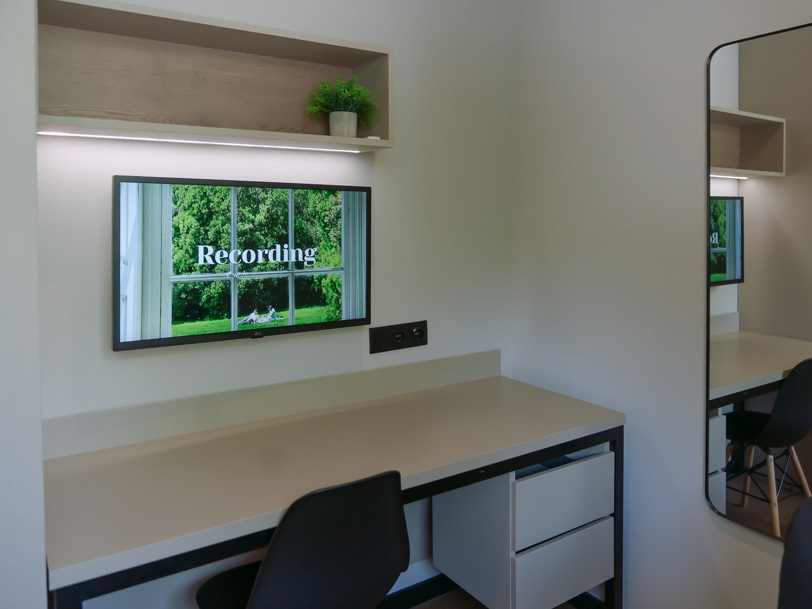 SINGLE ROOM IN 2BR (4x3)-5