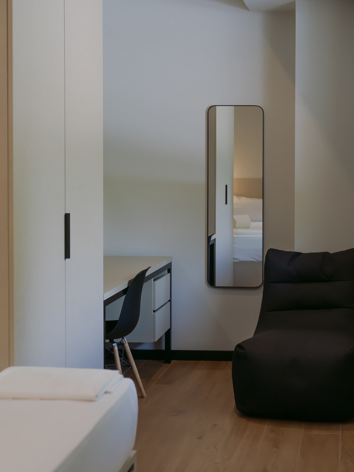 SINGLE ROOM IN 2BR (4x3)-6