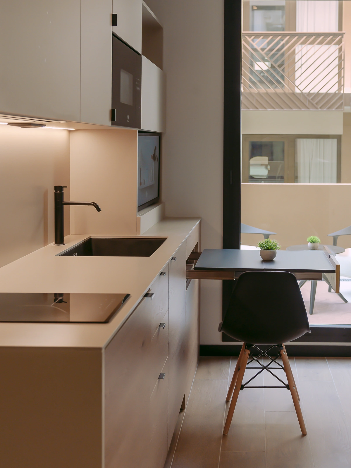 SINGLE ROOM WITH TERRACE (4x3)-9